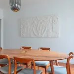 Parisian Refinement And Comfort - Central Location